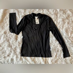 NWT Black Keyhole Turtle Neck Long Sleeve Top Size M